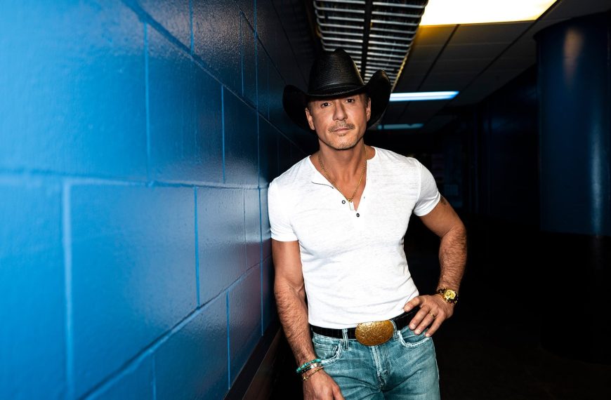 Tim McGraw & 49 Winchester - Ruoff Music Center - 09090909 1818 2026202620262026